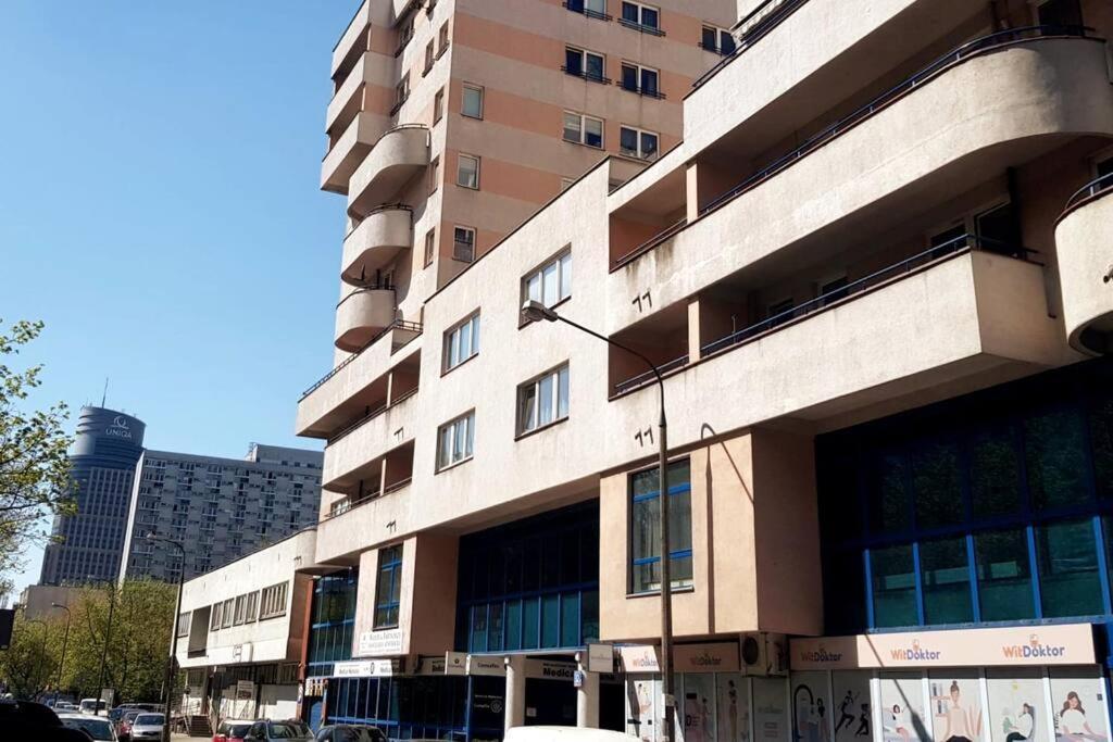 Rondo Onz Metro, Krochmalna 32A Street Warschau Buitenkant foto